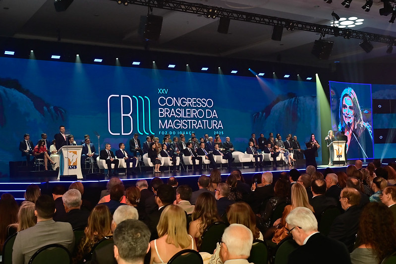 Thiago Massad representa São Paulo na abertura do XXV Congresso Brasileiro da Magistratura