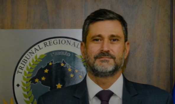 Mantida sentença contra empresa farmacêutica por propaganda irregular de medicamento