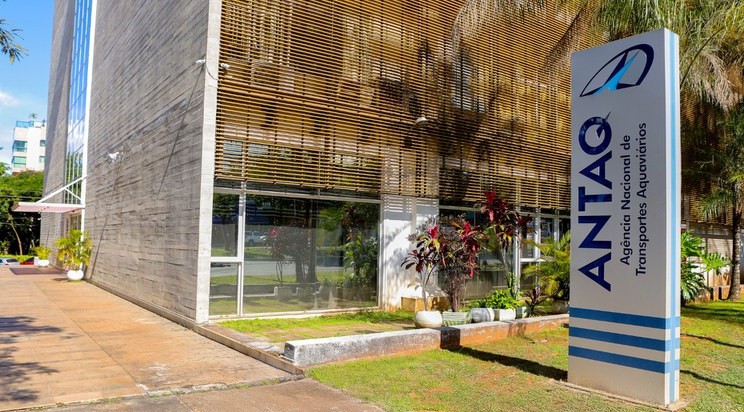 Antaq planeja demais e adia o essencial