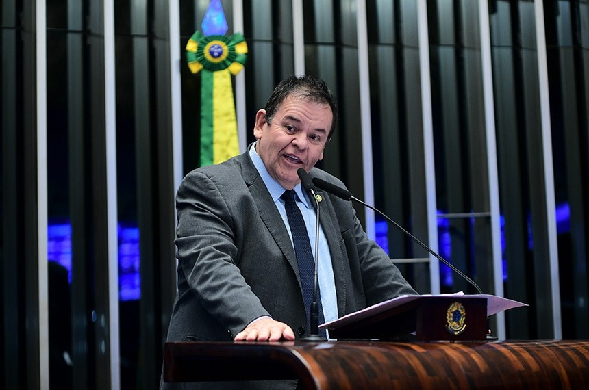 André Amaral defende marco regulatório para minerais críticos e cobra crédito ao minerador brasileiro