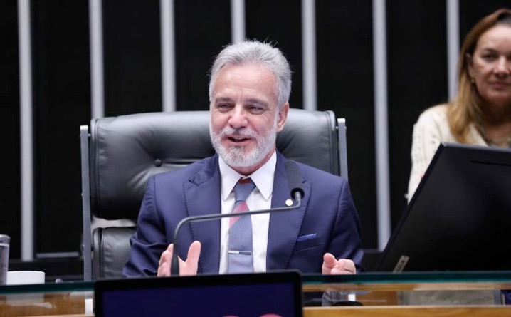 Comissão aprova regras para o uso de óculos inteligentes no trânsito