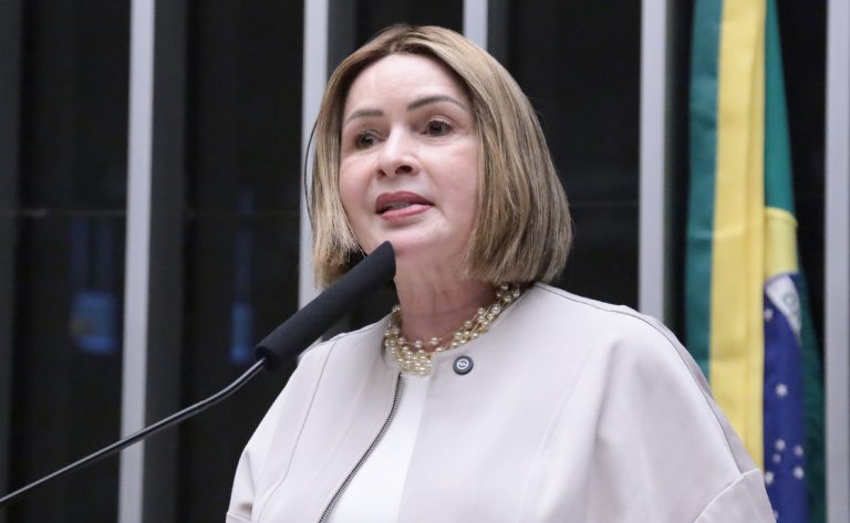 PL altera CTB para permitir órgãos de trânsito oferecer jogos e vídeos para escolas